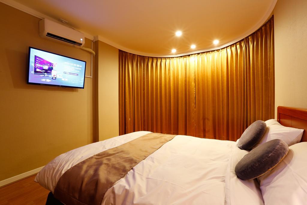 Anmyeondo Plaza Hotel Taean Dış mekan fotoğraf